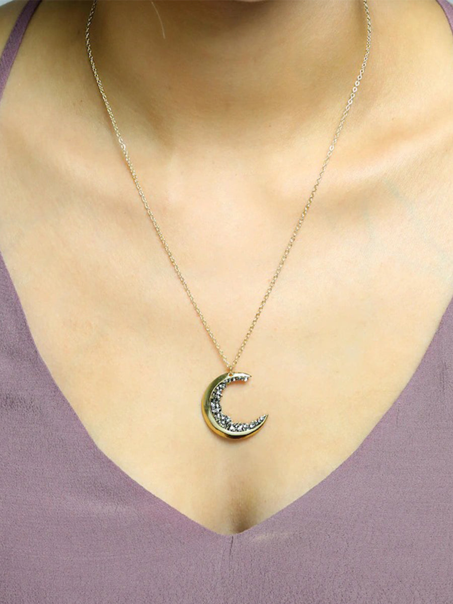 Moon-Shaped Sticky Ore Diamonds Necklace