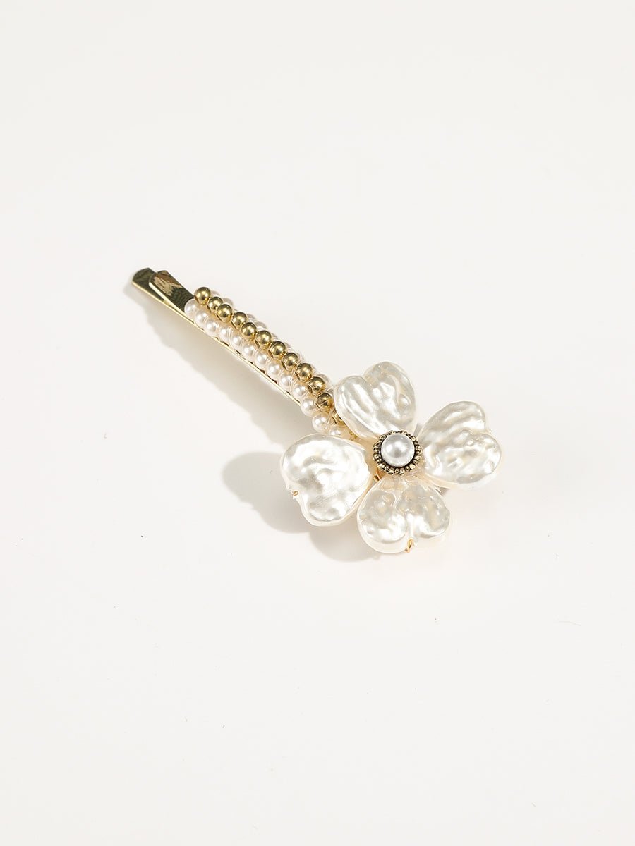 Concave-Convex Pearl Bobby Pin